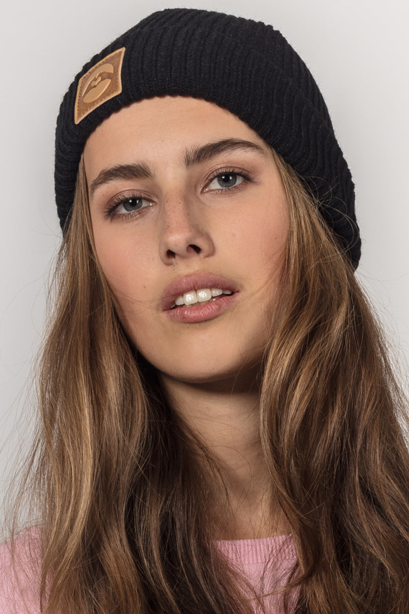 Beanie Style Logo Black image 1