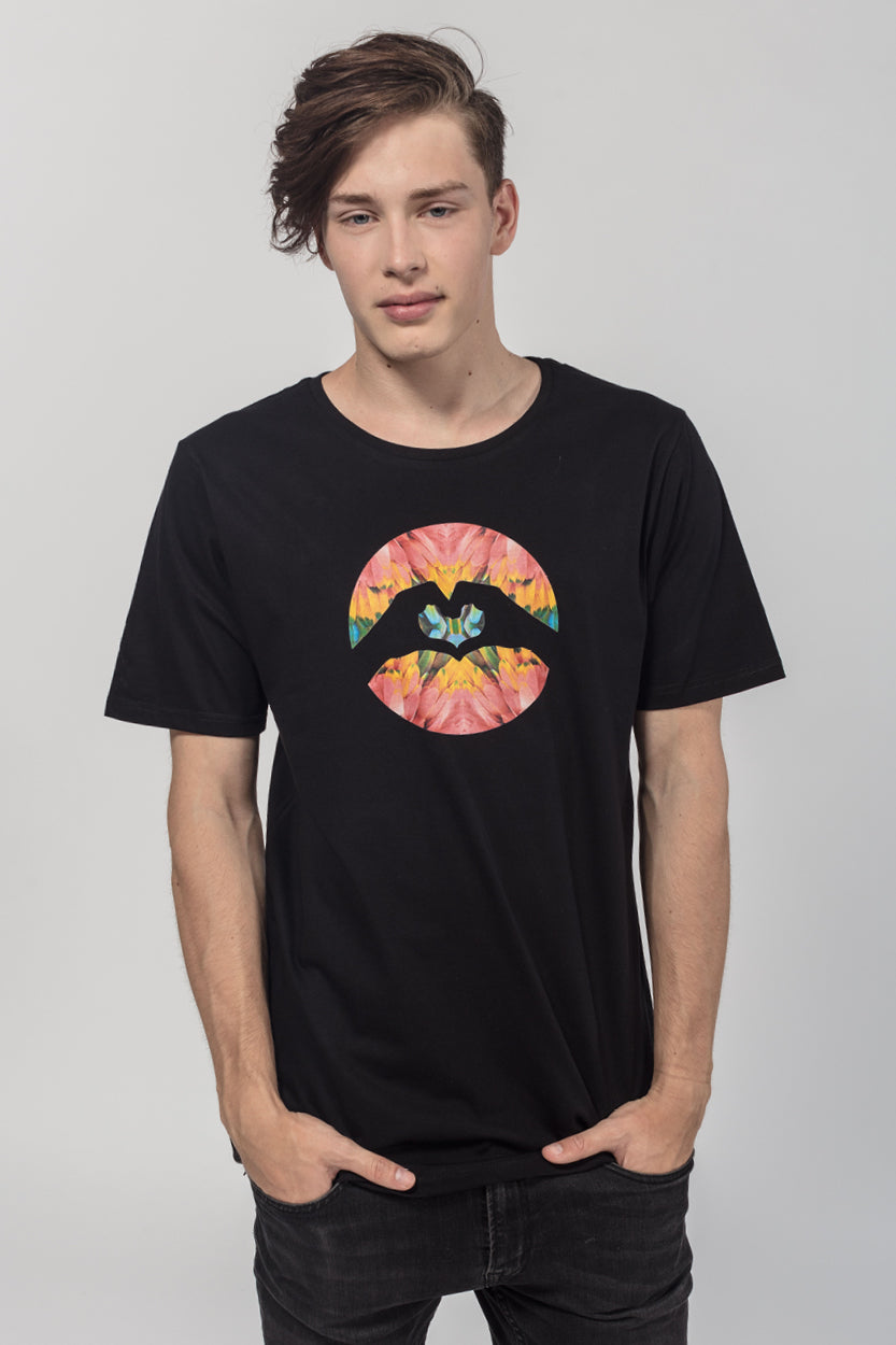 Special Logo T-Shirt Makaw image 0